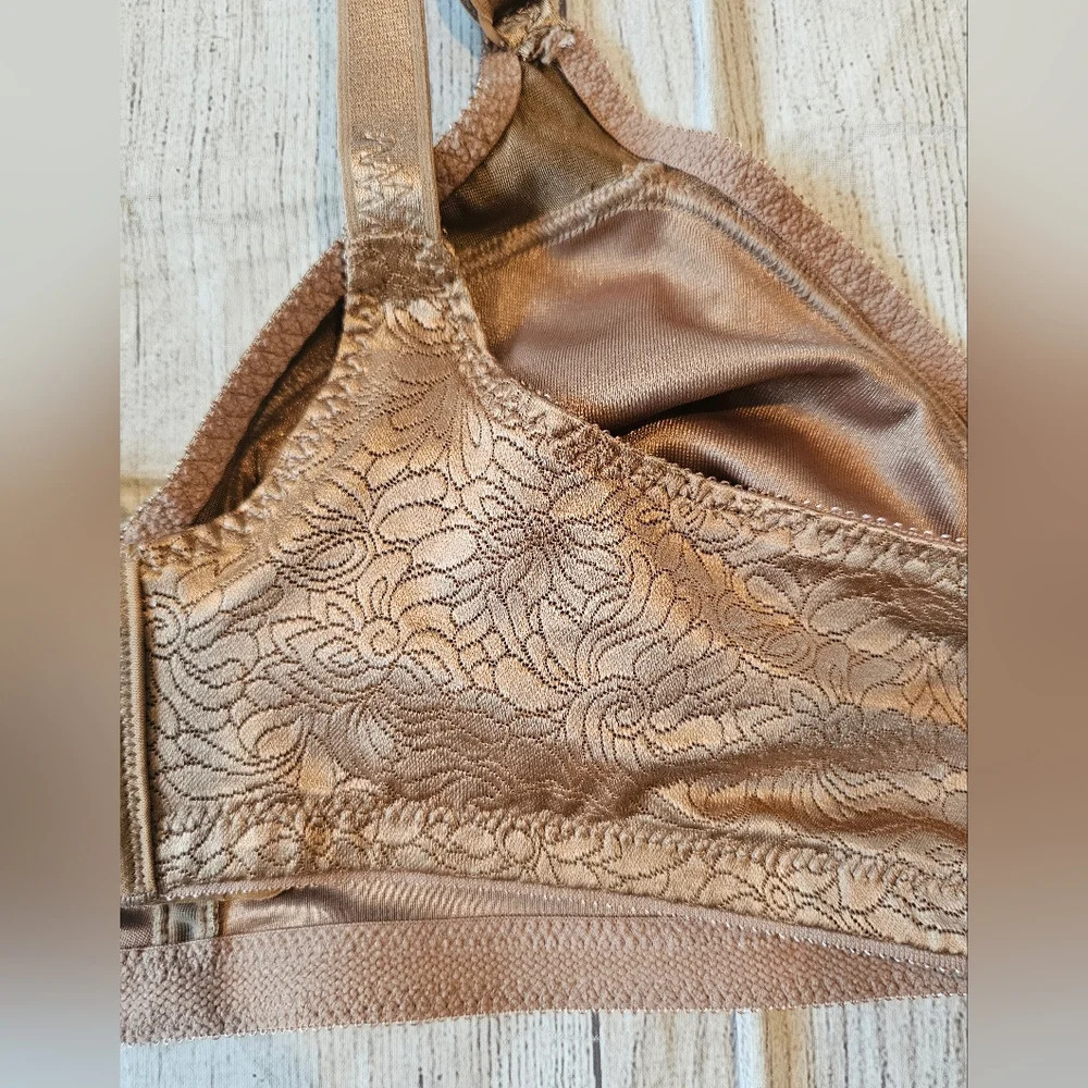 BALI Bra Wirefree Size 42C Double Support All Around Lingerie Flexible Support - Picture 3 of 7